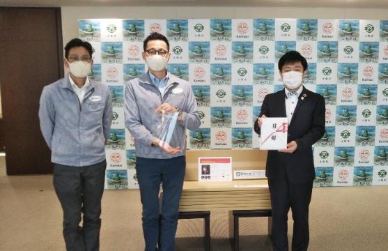 25日 株式会社新栄重機様よりフェイスシールド受贈