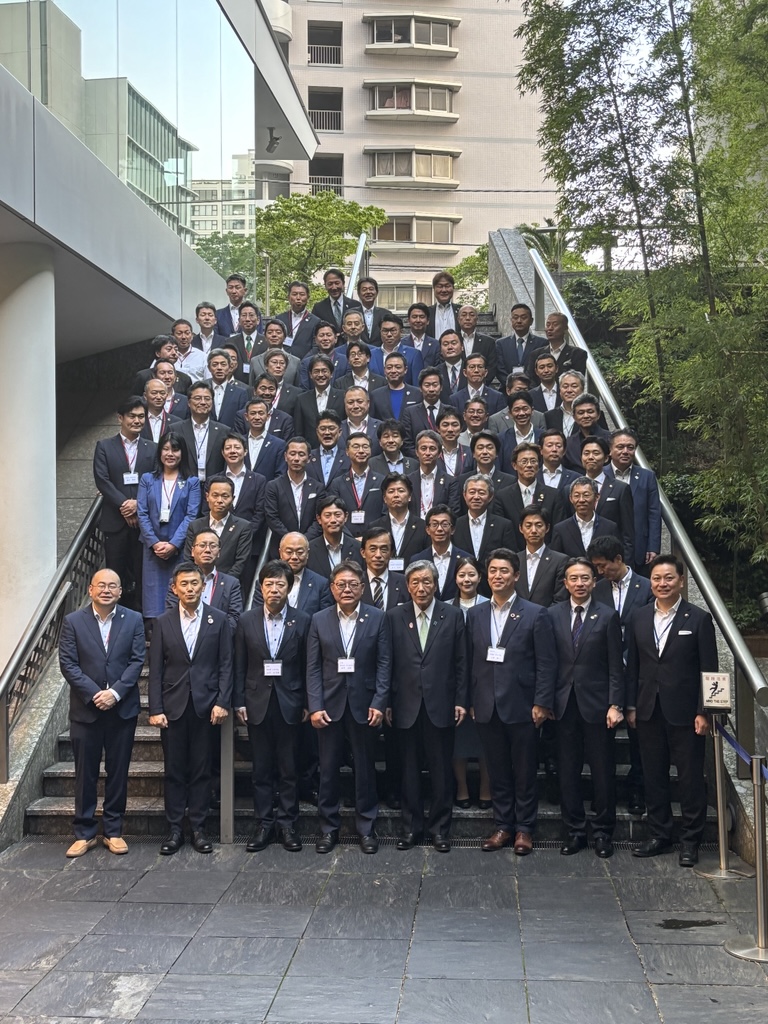 6月4日 全国青年市長会