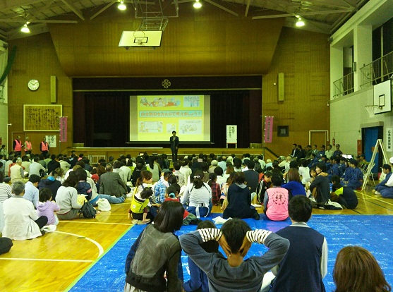 篠岡小学校区地域協議会 広域防災訓練の様子