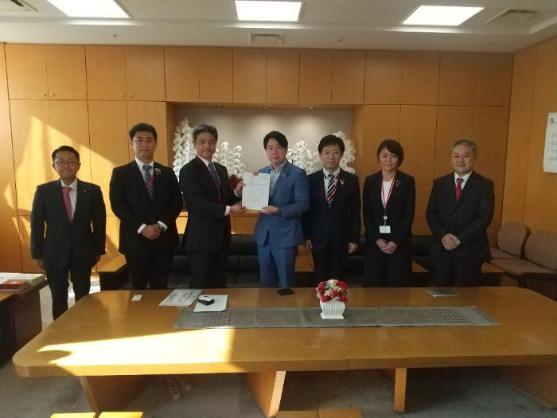 30日 小倉將信 内閣府特命担当大臣面会(少子化対策、男女共同参画)