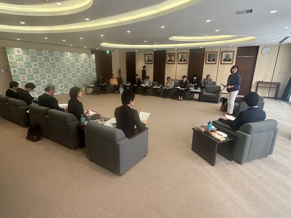 5日 市長と農村アドバイザーとの懇談会