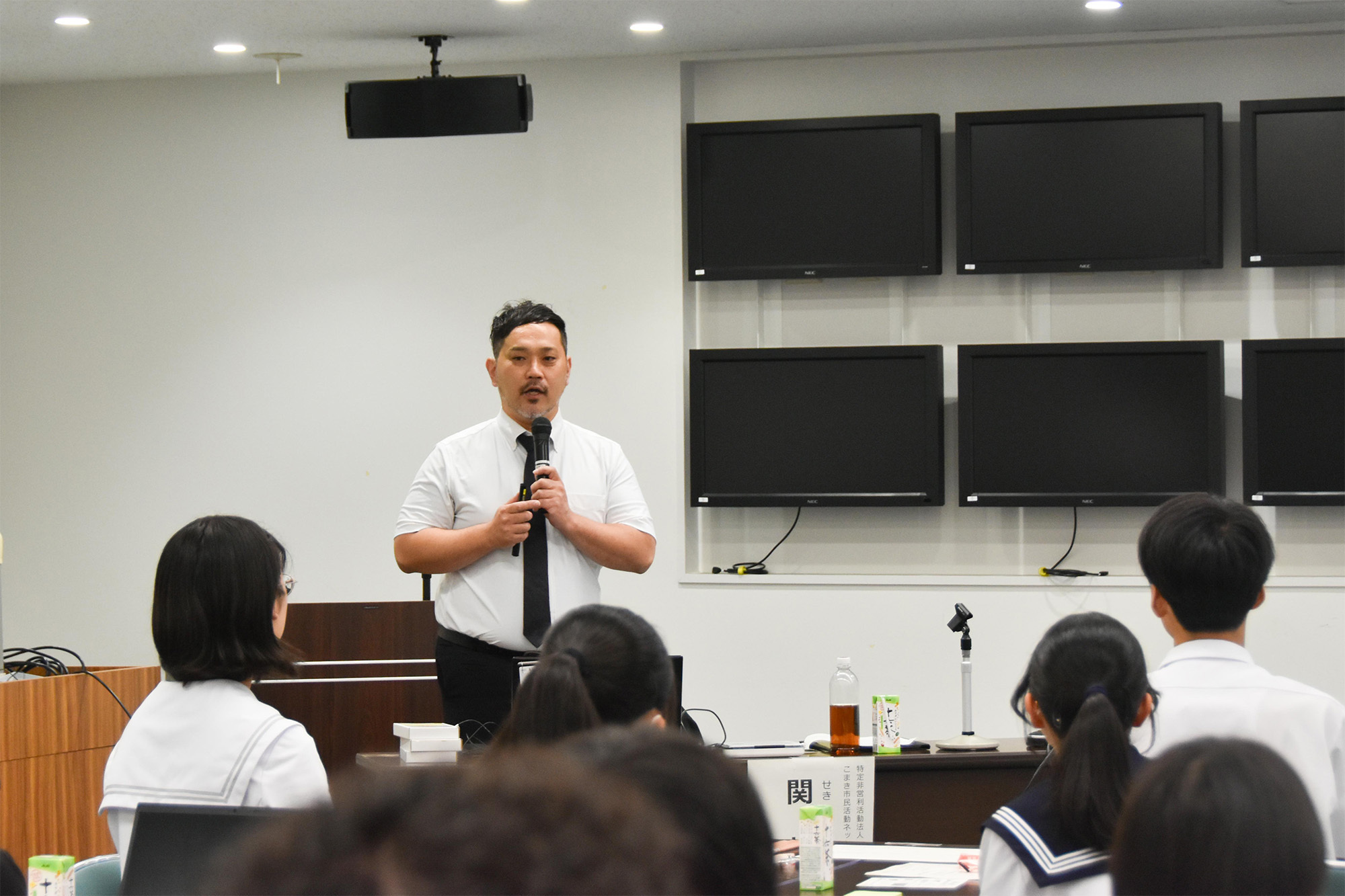 関さんが説明している様子