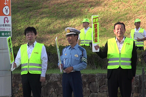 街頭啓発活動の様子