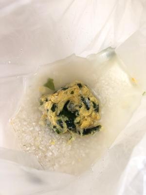 たまごスープごはん(加熱前)