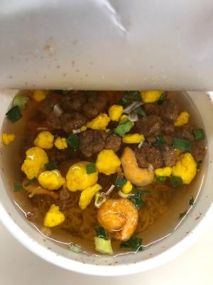 カップ麺1