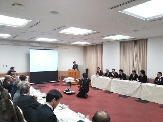 22日 教育再生首長会議 萩生田文部科学大臣との意見交換会