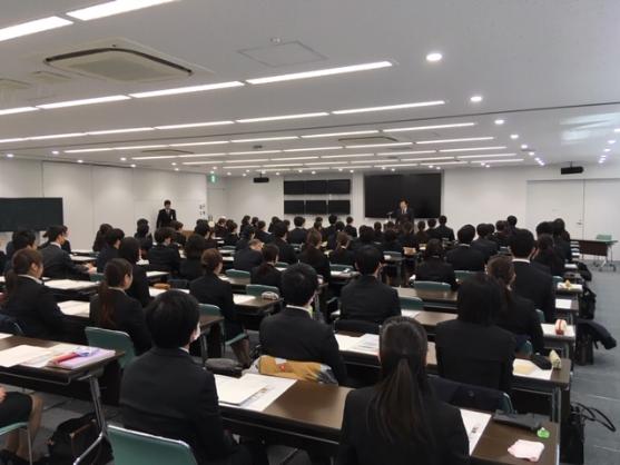 新規採用職員市長講話の様子