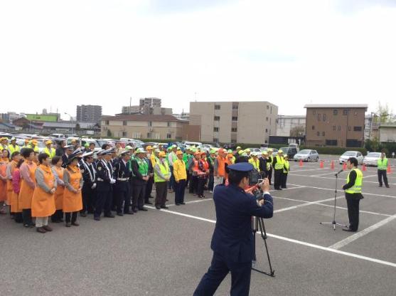 春の全国交通安全運動キャンペーンの様子