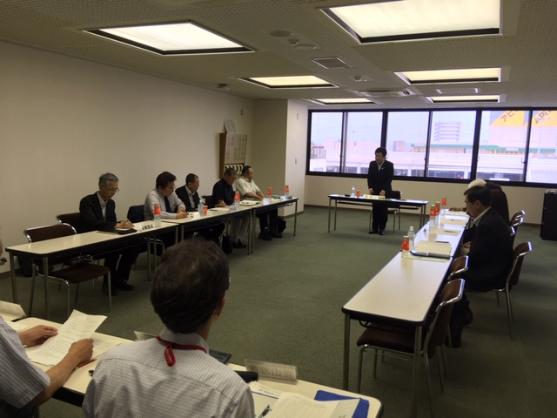 体育協会理事会の様子