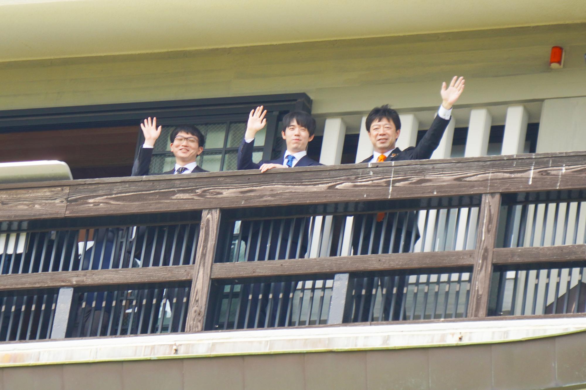 7月4日王位戦視察1