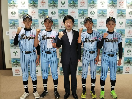 1日 愛知木曽川リトルシニア表敬訪問の様子