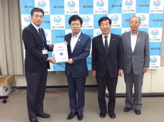 名濃バイパス建設促進期成同盟会要望活動（愛知国道事務所）の様子