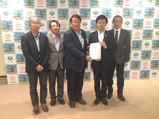 医師会役員要望書提出