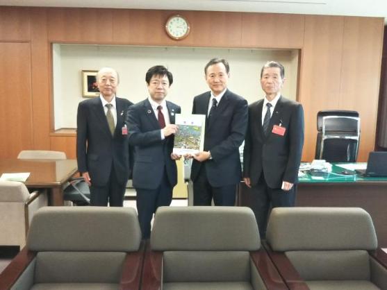 20日 中江川改修促進協議会要望活動（山田国土交通省技監）