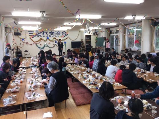 東田中区3世代交流クリスマス会の様子