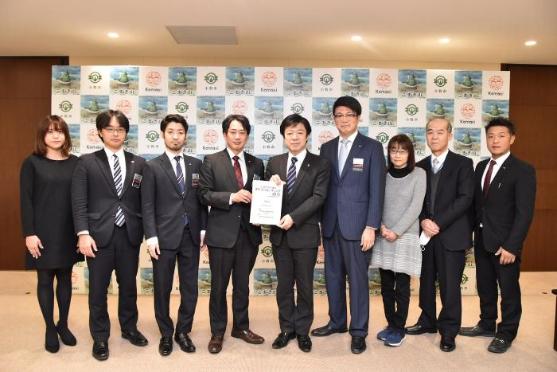 小牧青年会議所 市民討議会実績報告書提出の様子