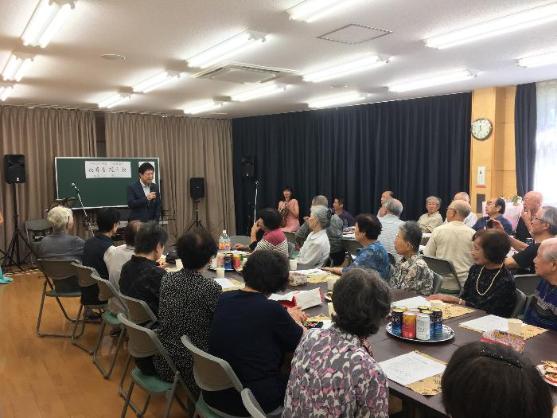 小牧原南区敬老会の様子