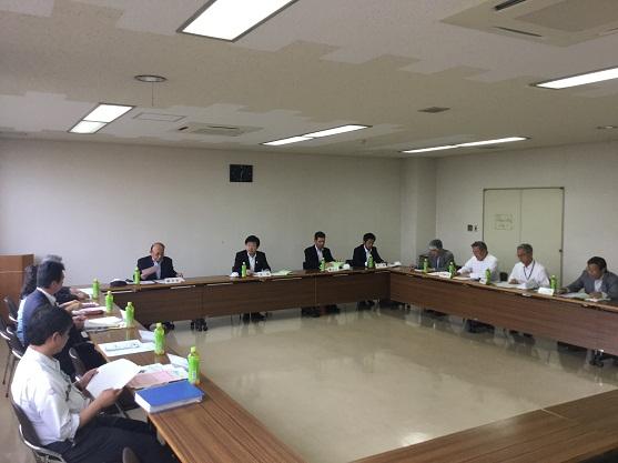 小牧防犯協会理事会の様子の写真