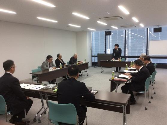 小牧市体育協会理事会の様子の写真