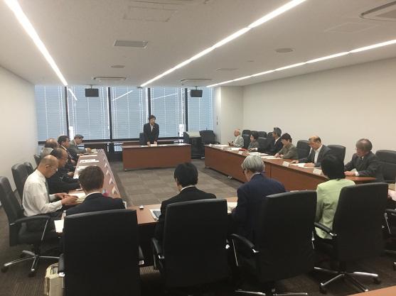 国際交流協会理事会の様子の写真