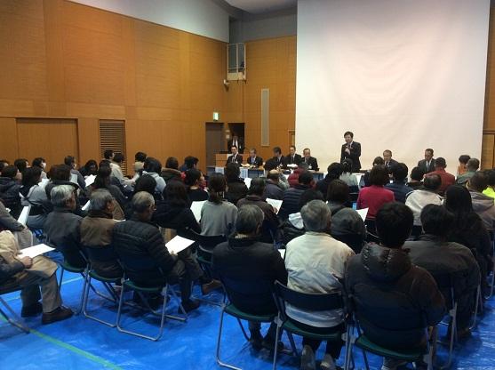 小牧南小学校の現状と今後に関する説明会の様子の写真