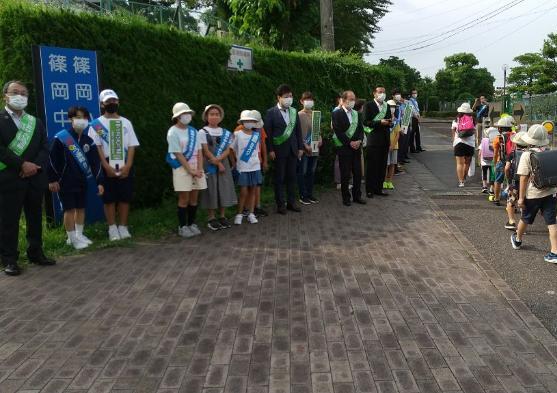 30日 笑顔でさきがけあいさつ運動