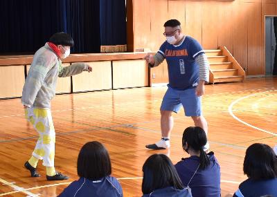 学校アウトリーチ