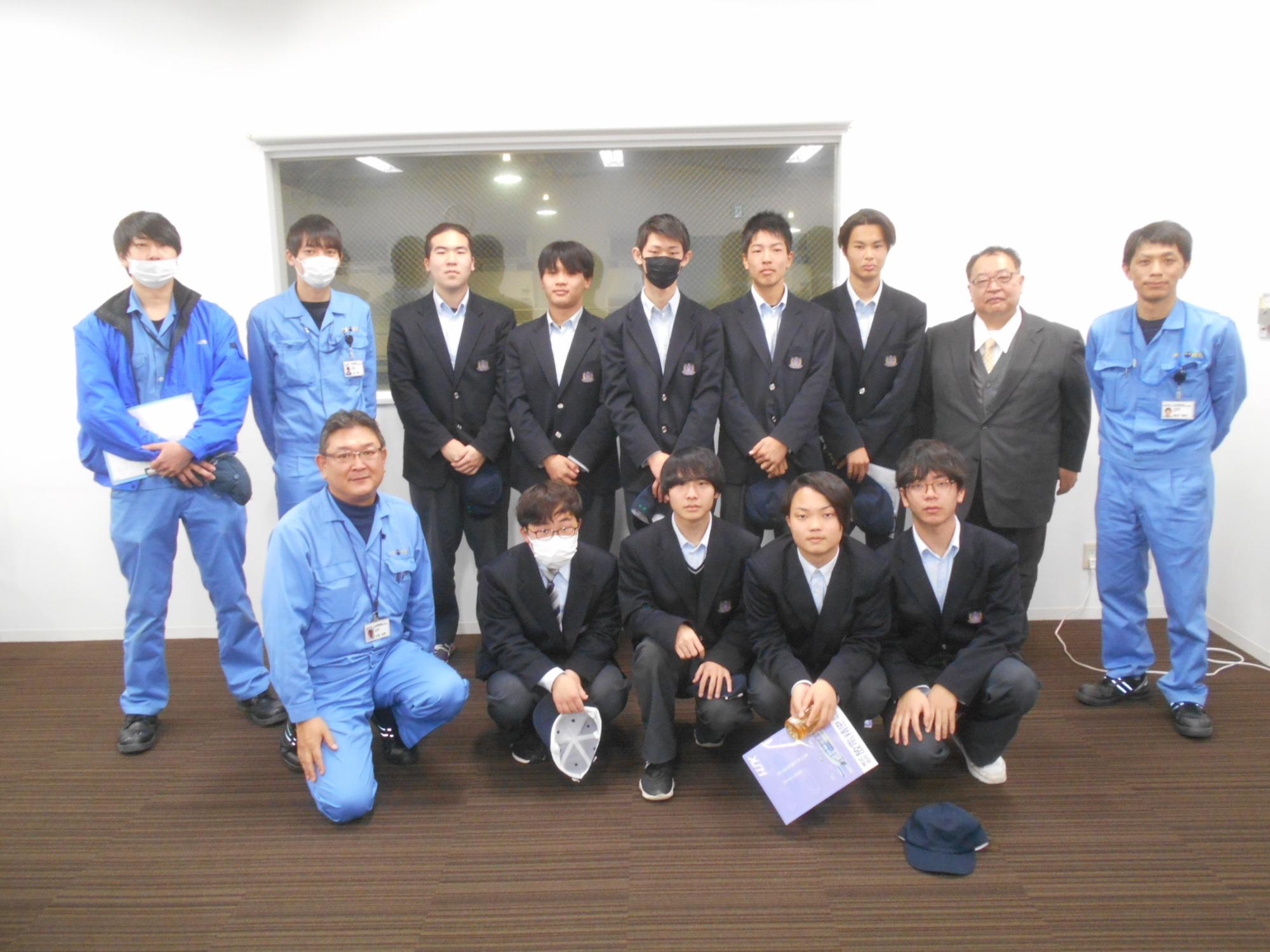 株式会社放電精密加工研究所小牧事業所見学写真2