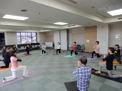 北里ヨガクラブ