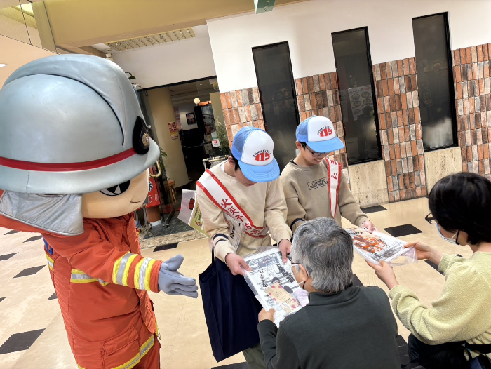 ピアーレで実施された防火広報の様子
