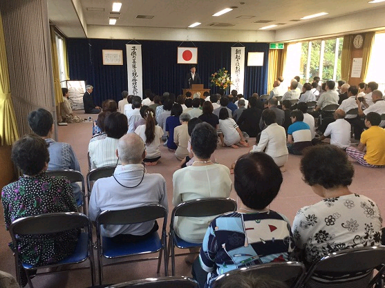 平和祈念朝起会の様子