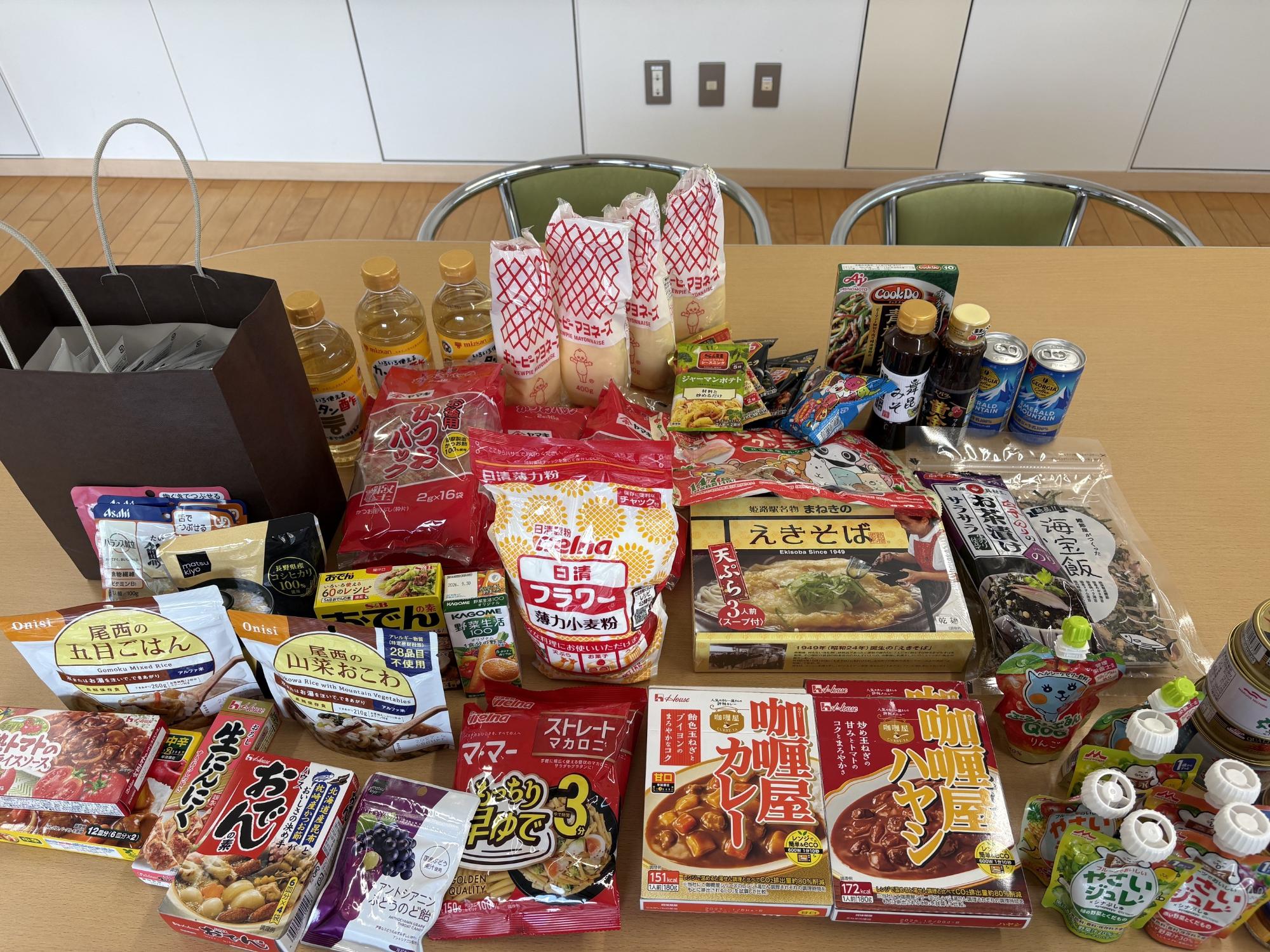 集まった寄付品の一部
